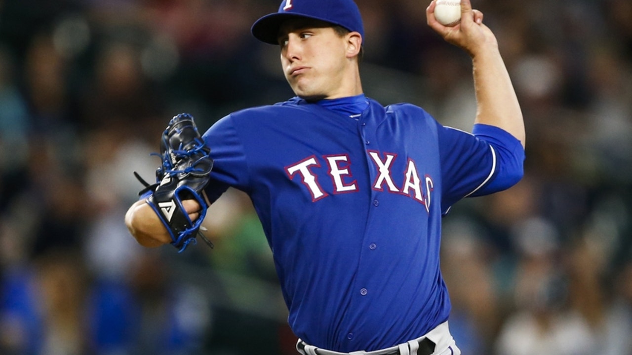 White Sox: Will Derek Holland Help In More Ways Than One?